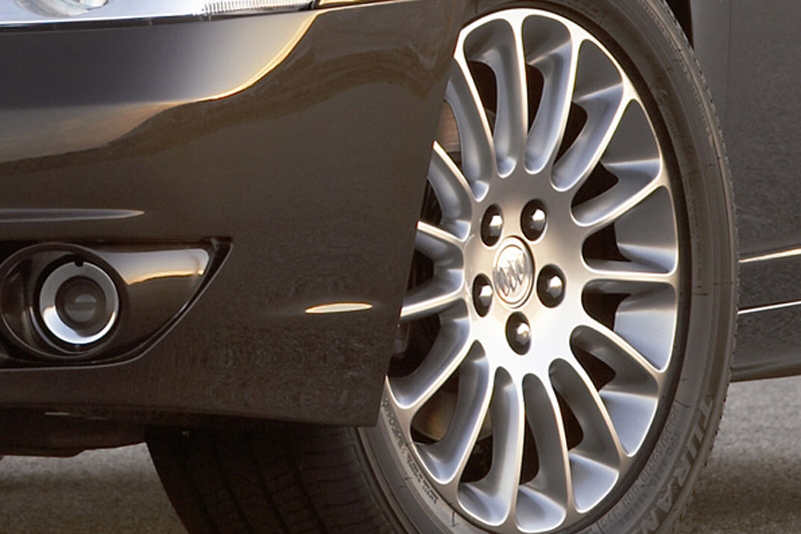 2008 Buick Lucerne — OEM photo 5