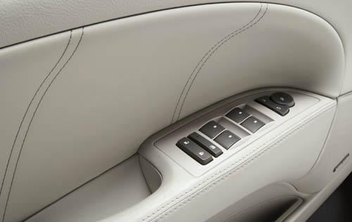 2009 Buick Lucerne interior DETAIL