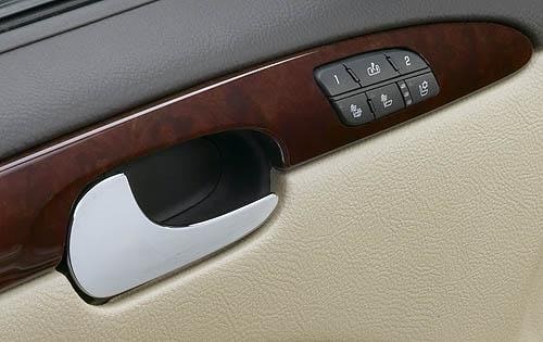 2009 Buick Lucerne interior DETAIL