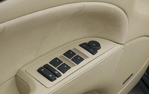 2009 Buick Lucerne interior DETAIL