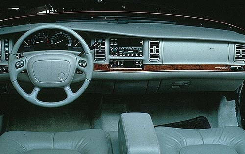 2000 Buick Park Avenue interior D