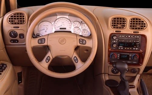 2004 Buick Rainier interior D