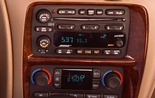2004 Buick Rainier interior CC