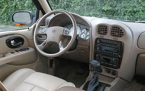 2005 Buick Rainier interior I