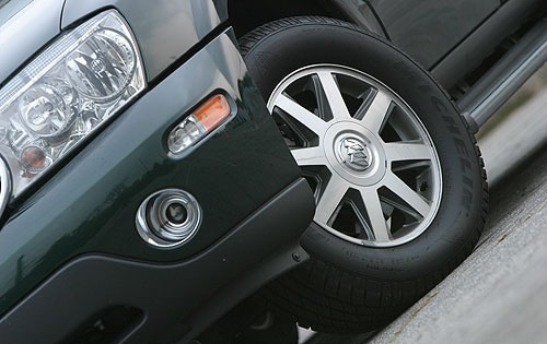 2005 Buick Rainier exterior W