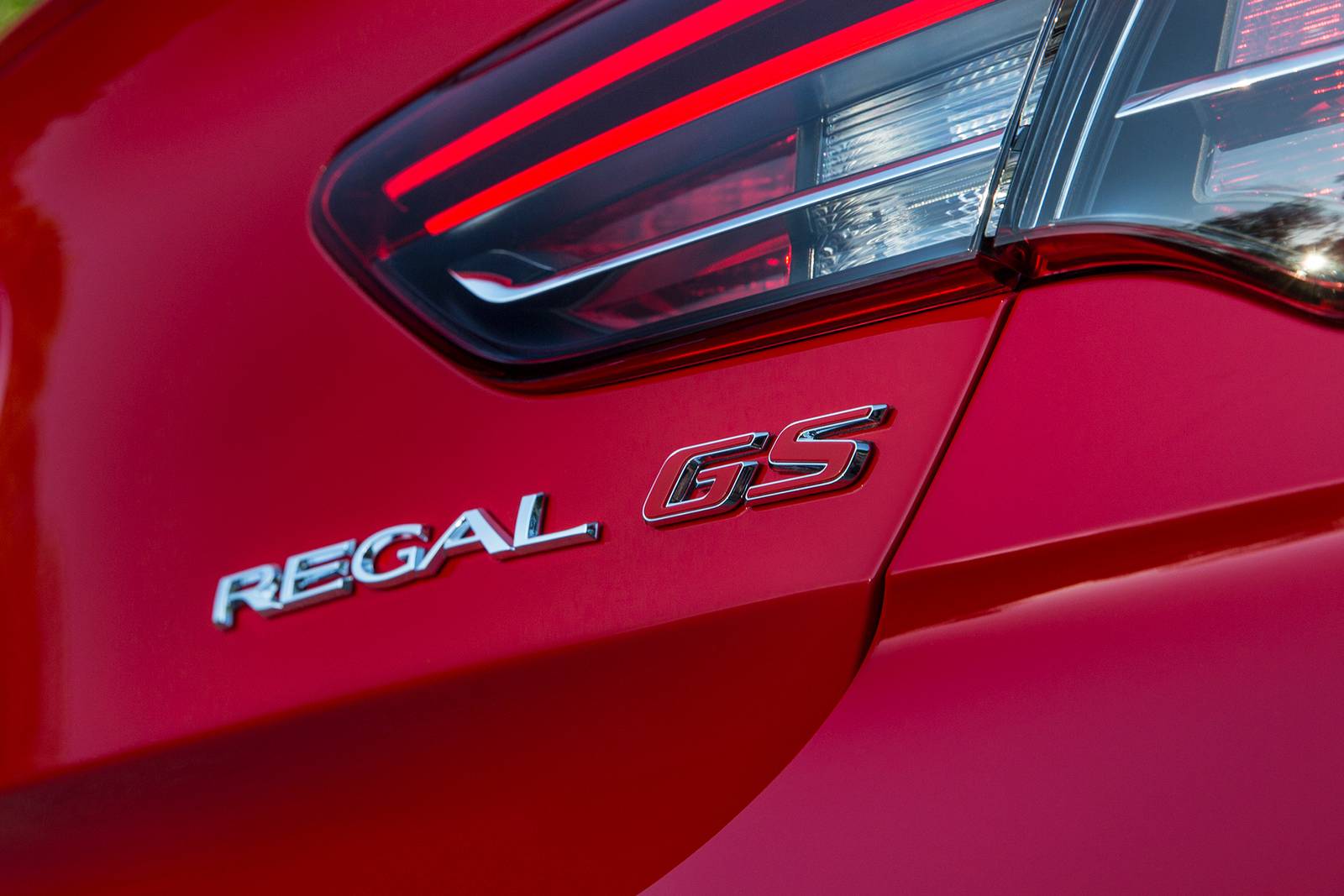 2018 Buick Regal exterior RBDG