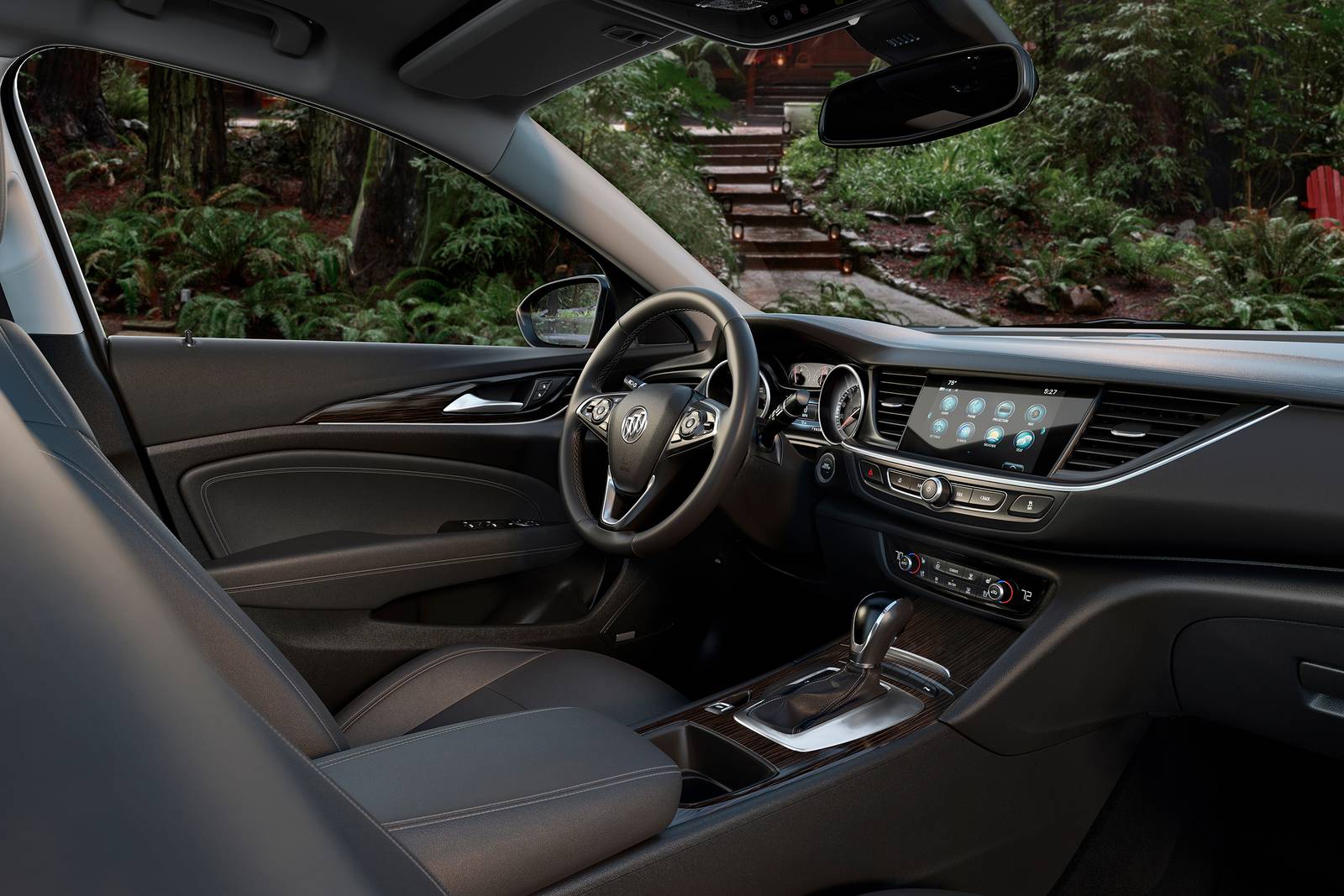 2018 Buick Regal interior I