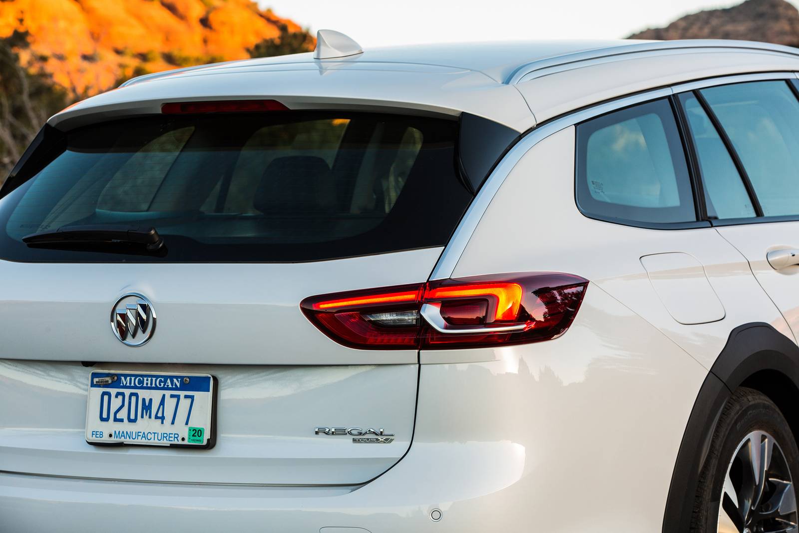 2018 Buick Regal exterior RBDG