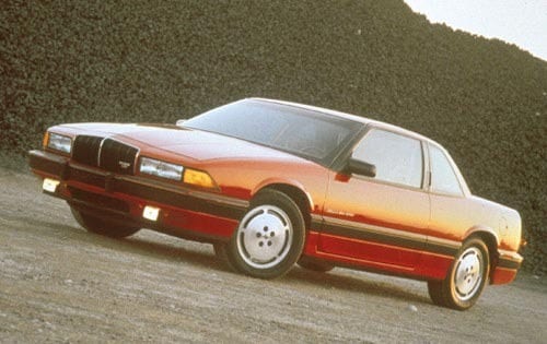1990 Buick Regal exterior FQ
