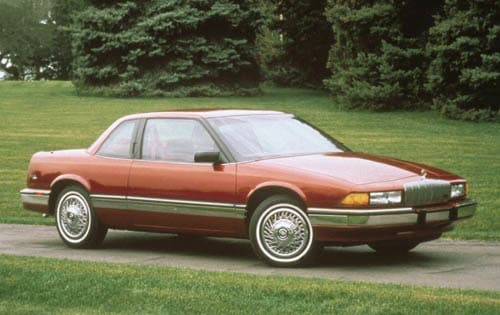 1990 Buick Regal exterior FQ