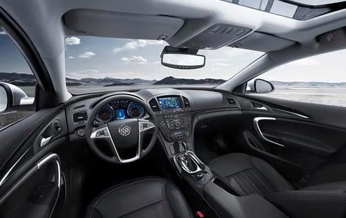 2011 Buick Regal interior I