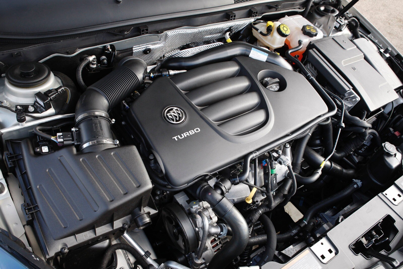 2013 Buick Regal exterior E