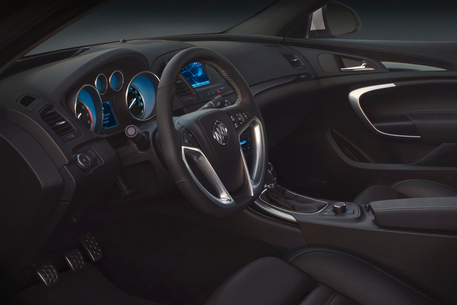 2013 Buick Regal interior I