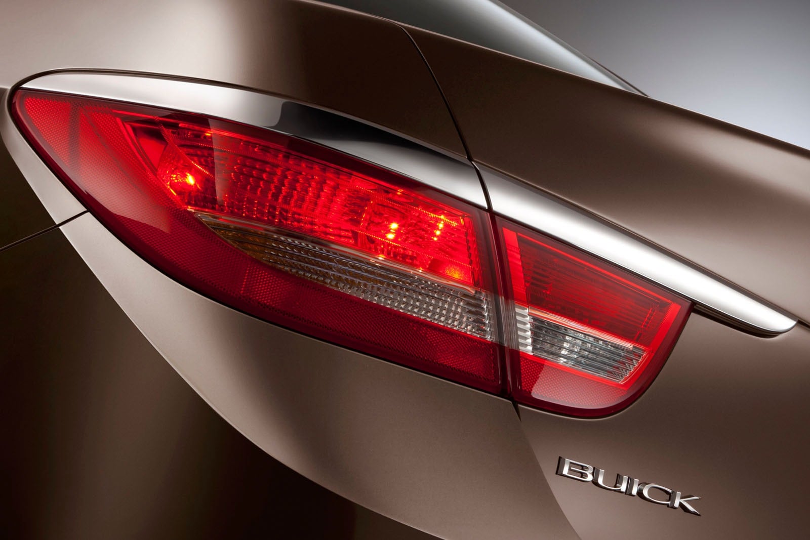 2016 Buick Verano — OEM photo 3