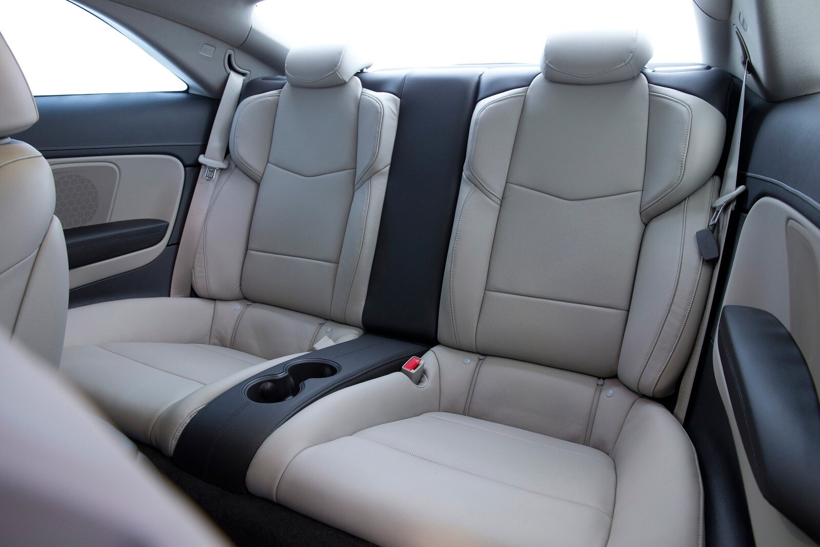 2017 Cadillac Ats interior RI