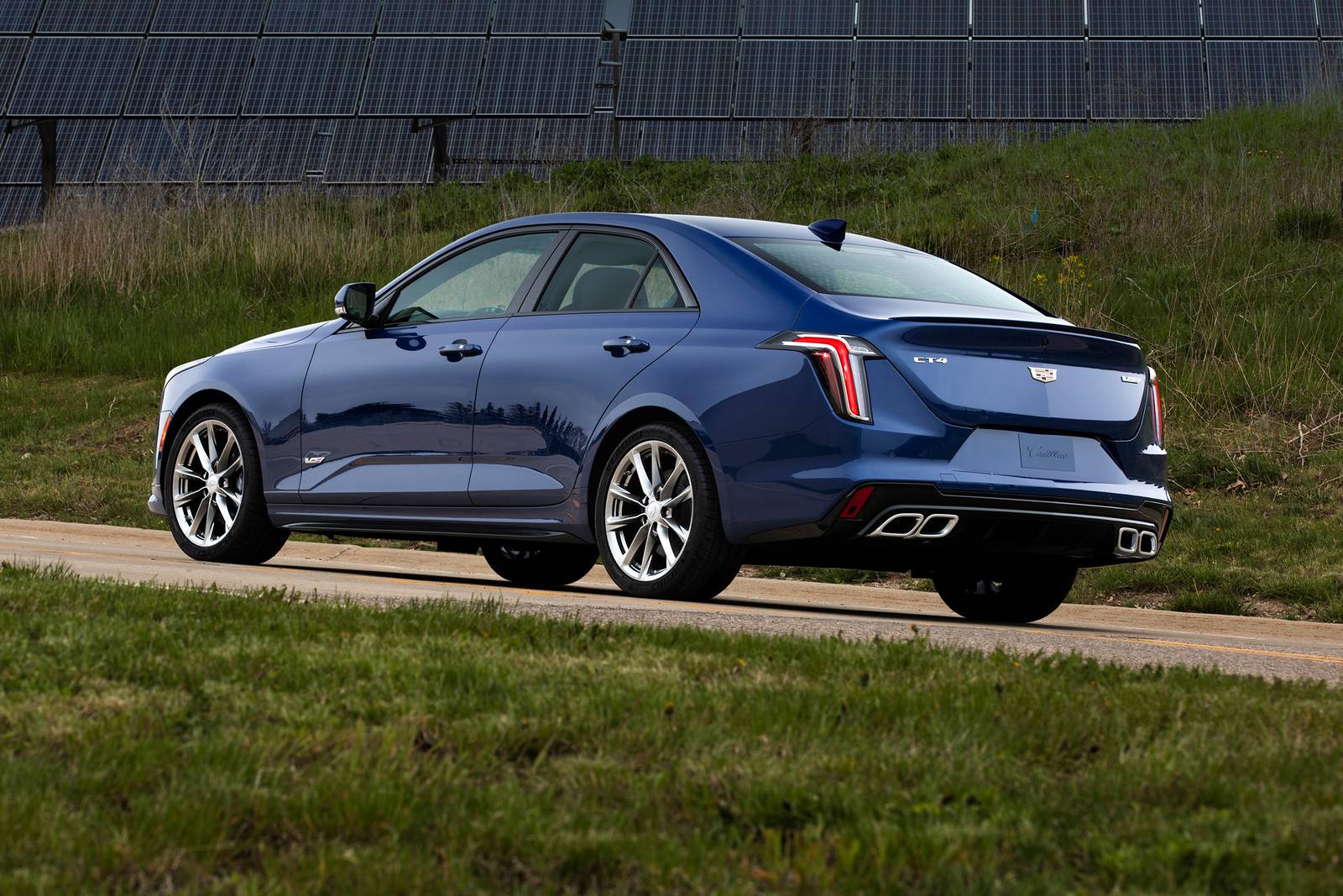 2020 Cadillac CT4 — OEM photo 3