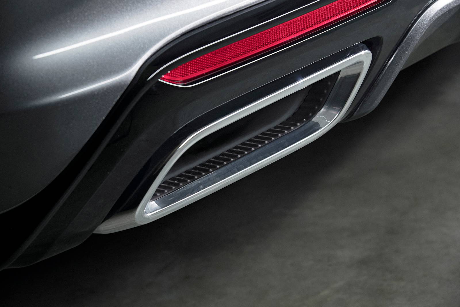 2023 Cadillac CT5 — OEM photo 4
