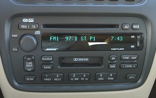 2002 Cadillac DeVille interior CC