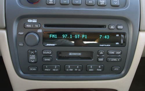 2005 Cadillac DeVille interior CC
