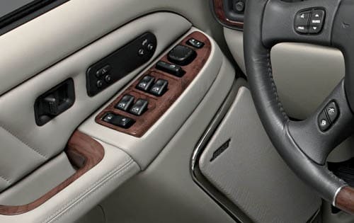 2004 Cadillac Escalade ESV interior DETAIL