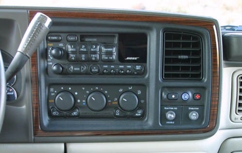 2002 Cadillac Escalade EXT interior CC