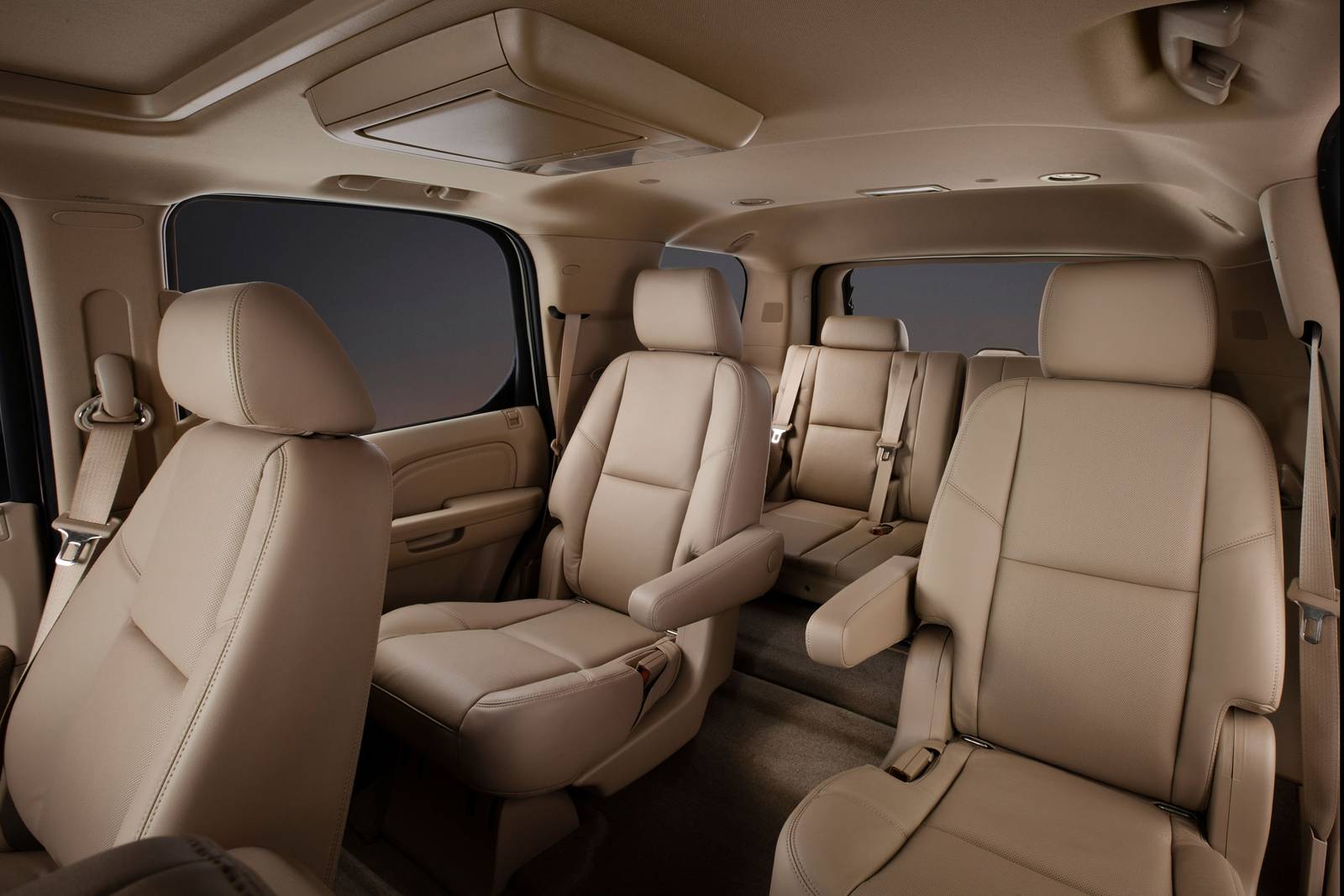 2012 Cadillac Escalade interior RI