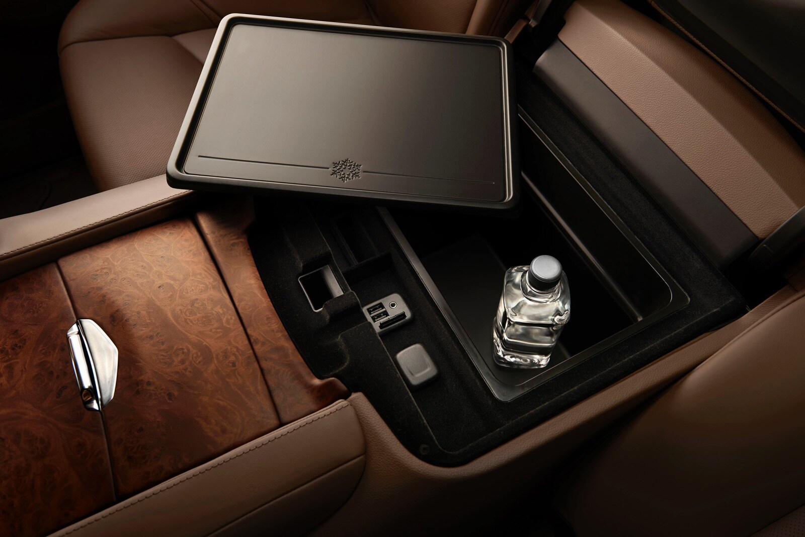 2015 Cadillac Escalade ESV interior CC