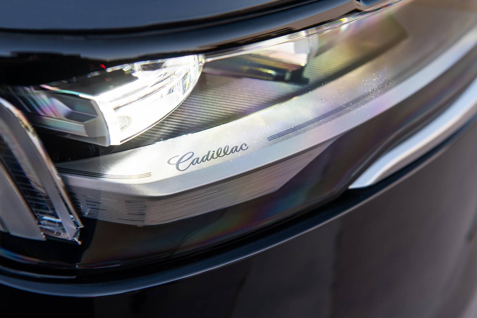 2021 Cadillac Escalade — OEM photo 5