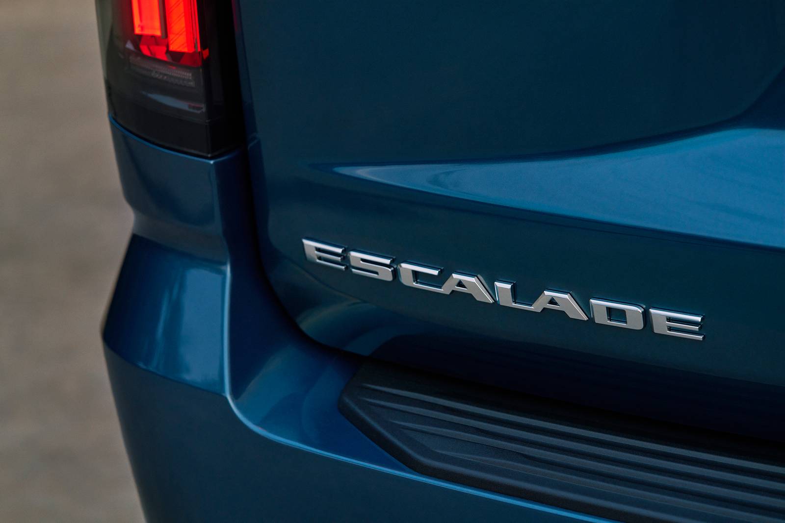 2025 Cadillac Escalade — OEM photo 3
