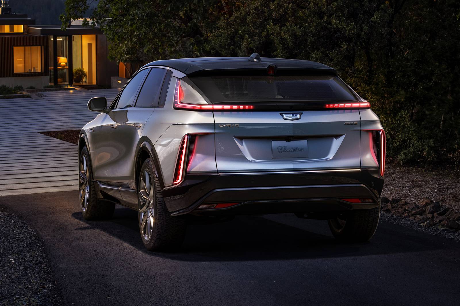 2025 Cadillac LYRIQ exterior F
