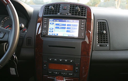 2004 Cadillac SRX interior CC