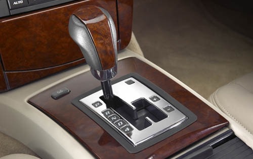 2004 Cadillac SRX interior CC