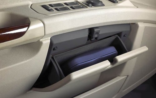 2004 Cadillac SRX interior DETAIL