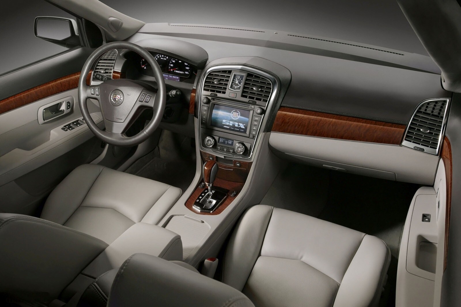 2007 Cadillac Srx interior I