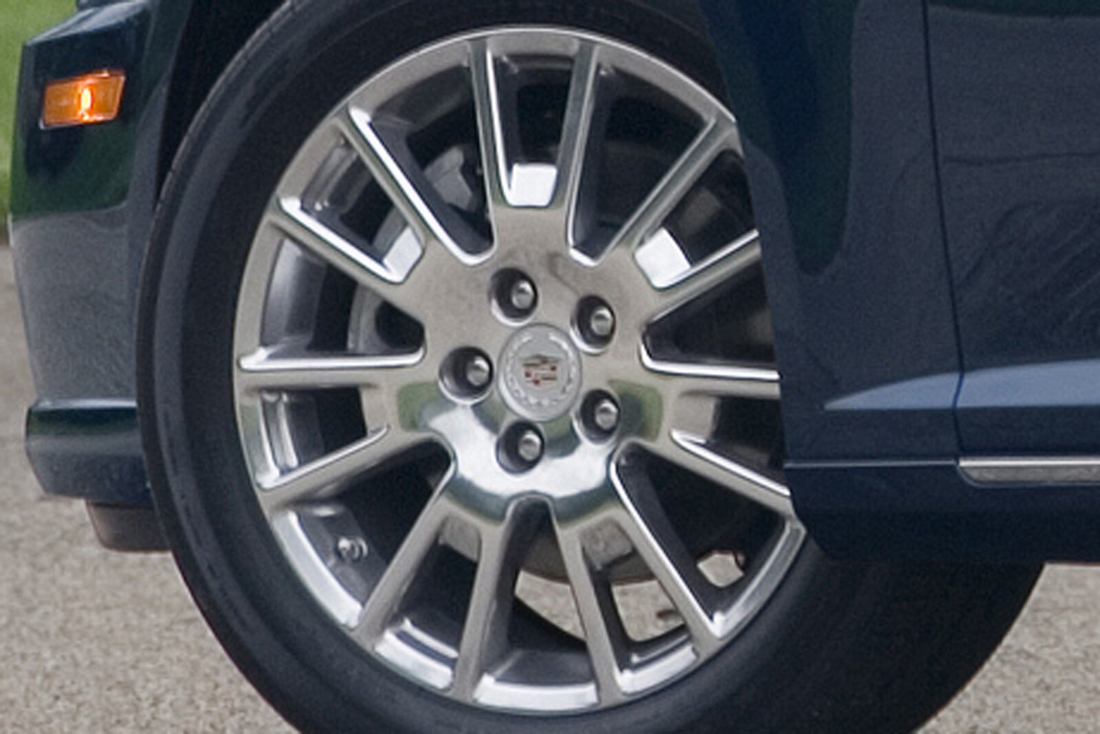 2008 Cadillac STS — OEM photo 2