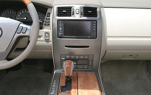 2004 Cadillac XLR interior CC