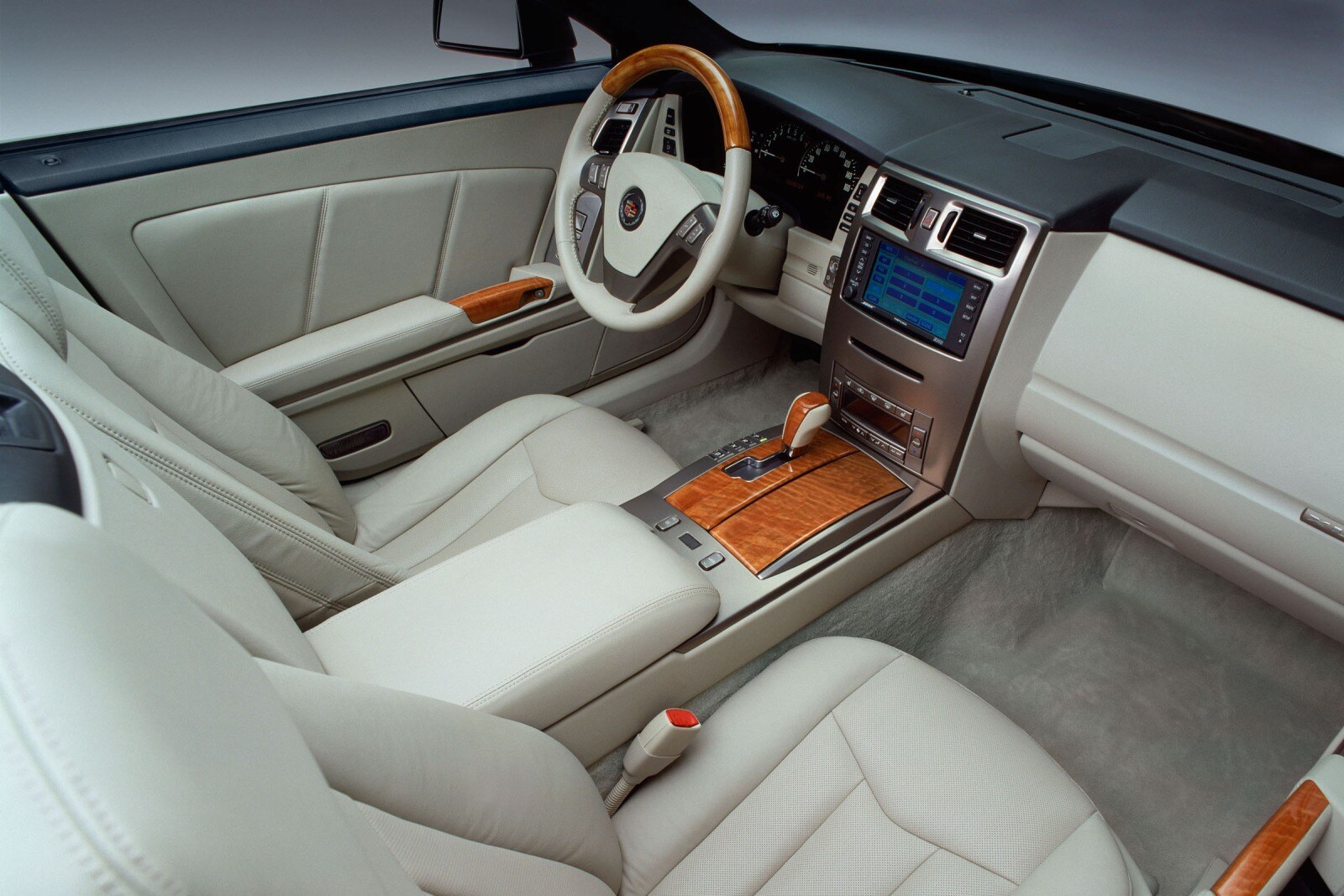 2007 Cadillac XLR-V interior I