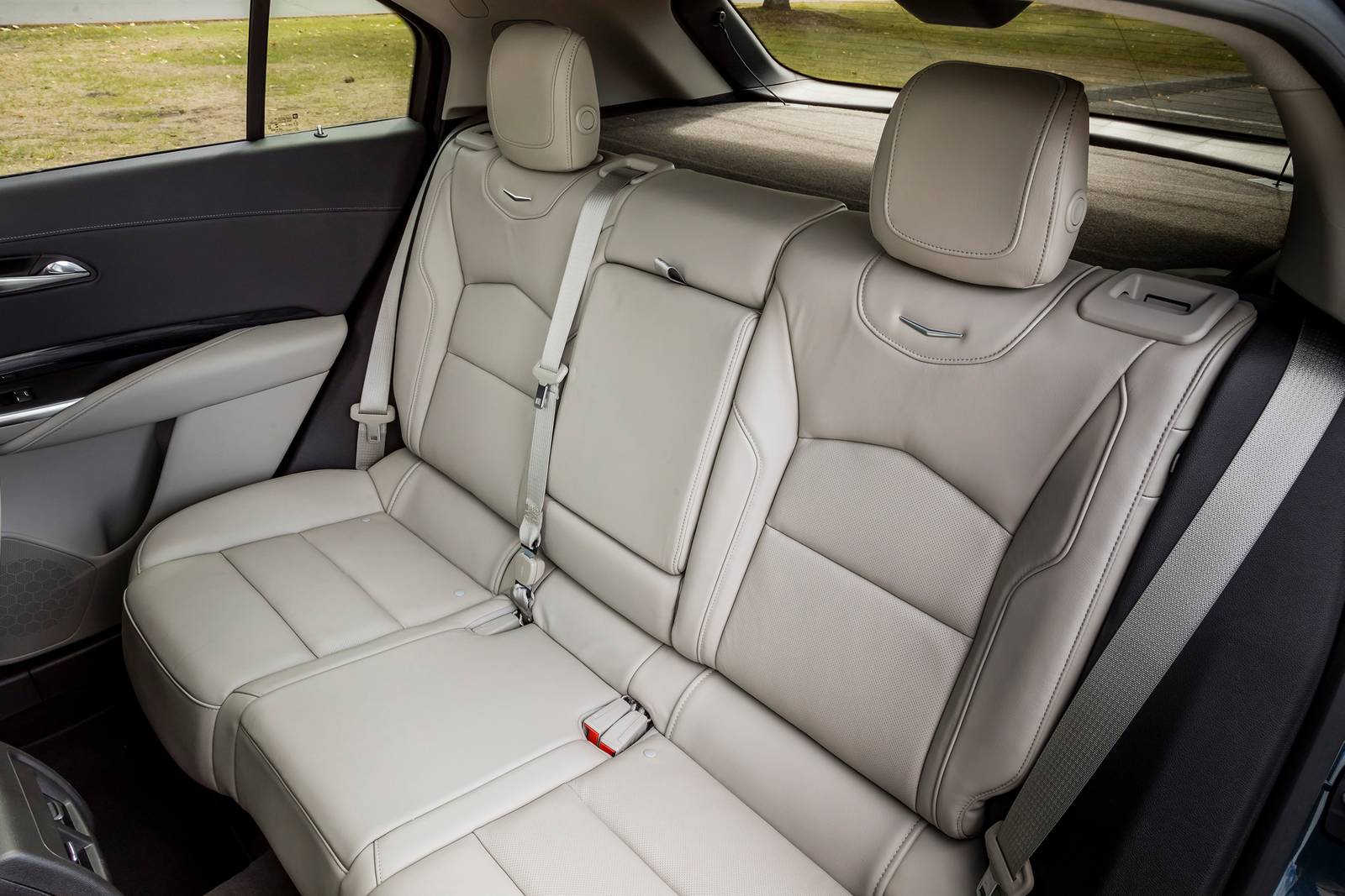 2019 Cadillac Xt4 interior RI