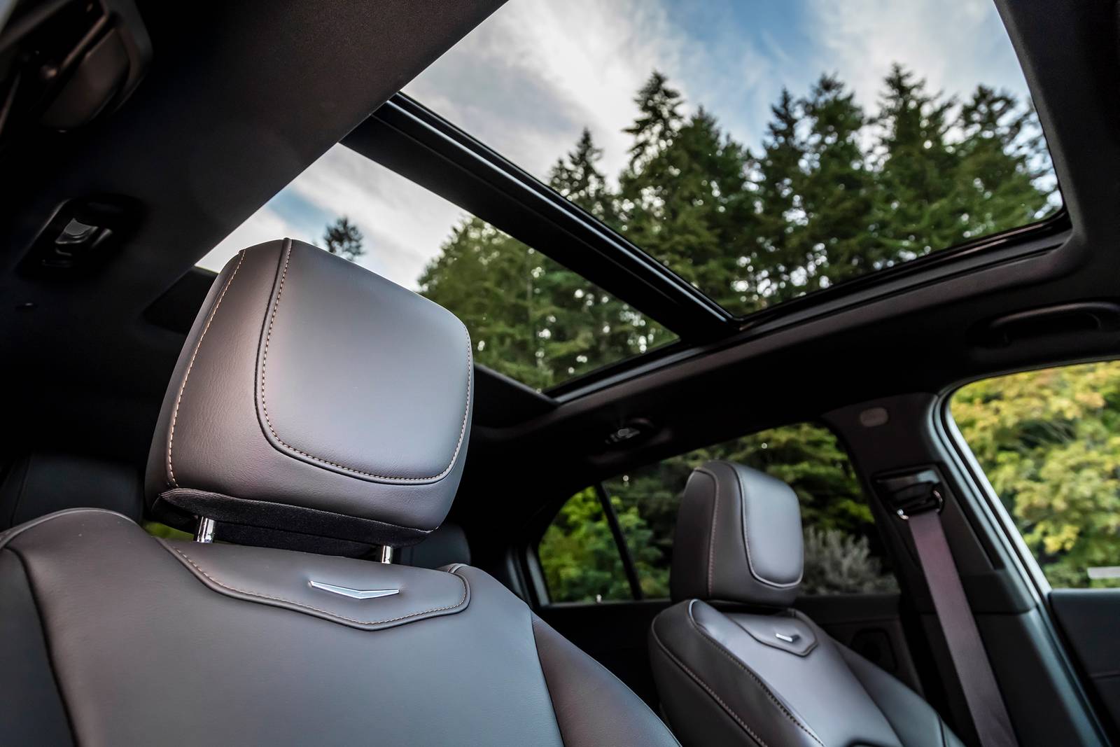 2022 Cadillac Xt4 interior DETAIL