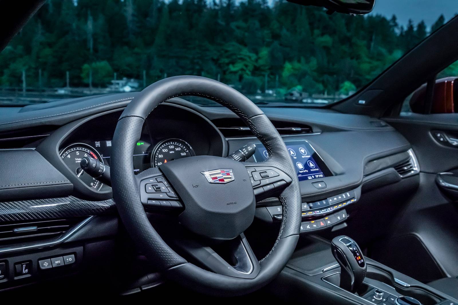 2022 Cadillac Xt4 interior SWD