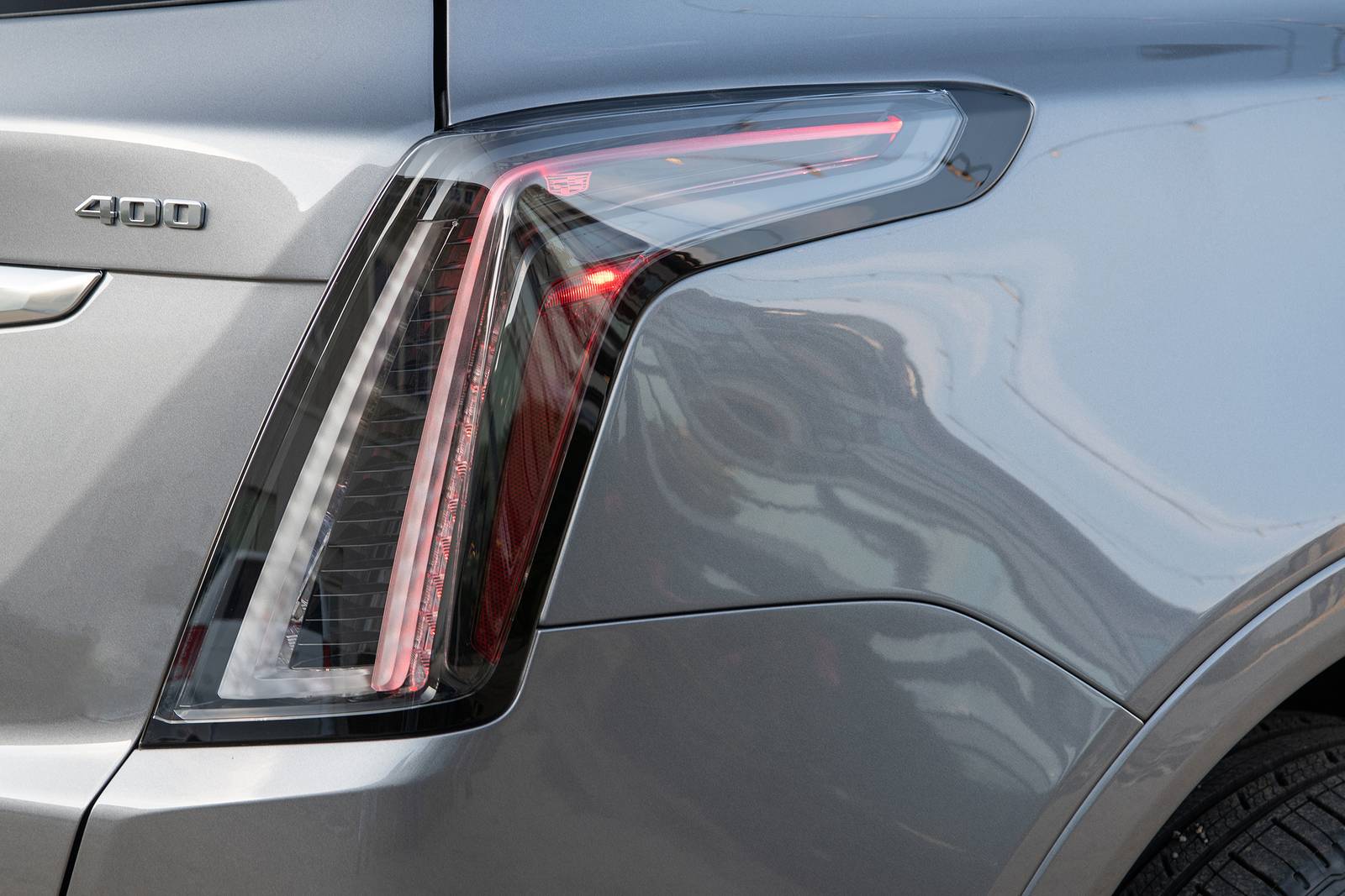 2020 Cadillac XT5 front safety EDETAIL
