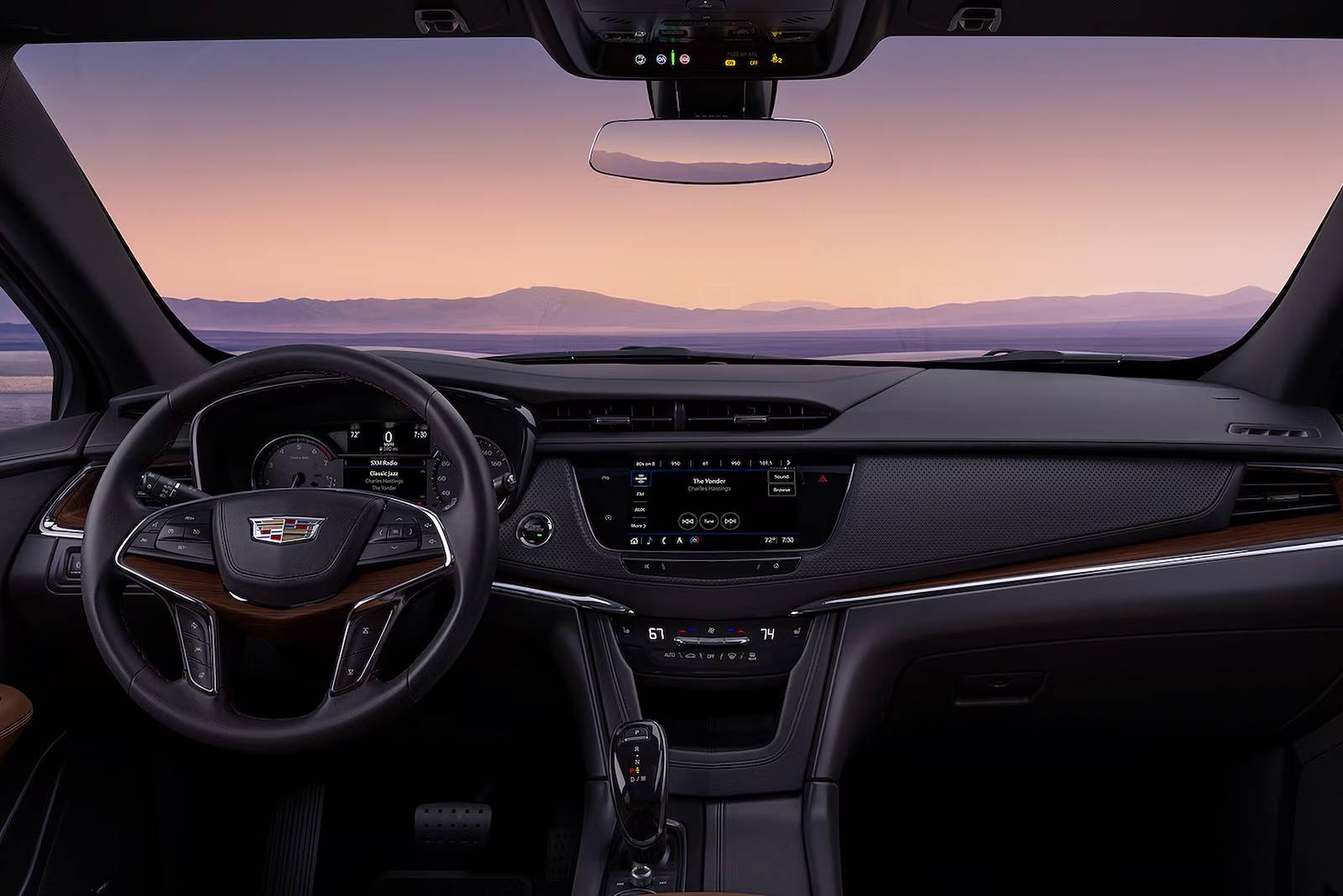 2024 Cadillac XT5 interior D