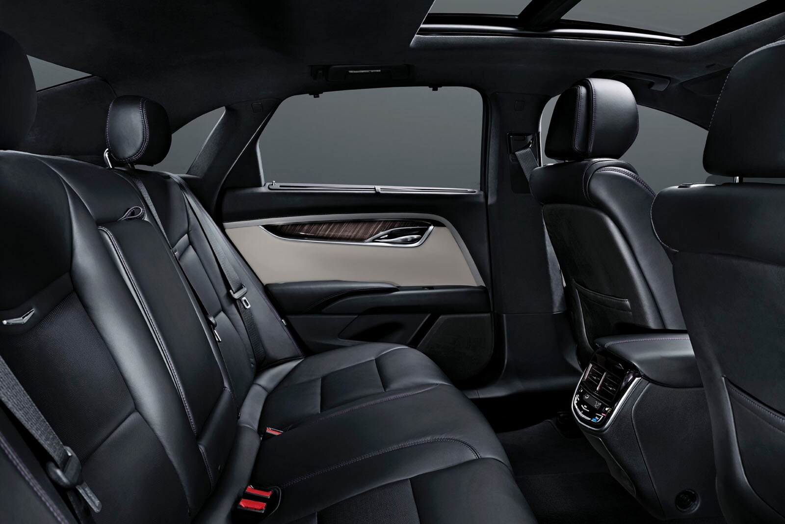 2013 Cadillac Xts interior RI
