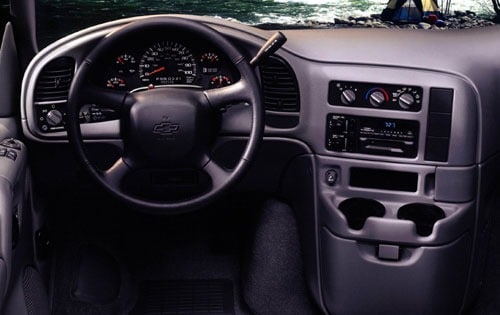 2000 Chevrolet Astro Cargo interior D