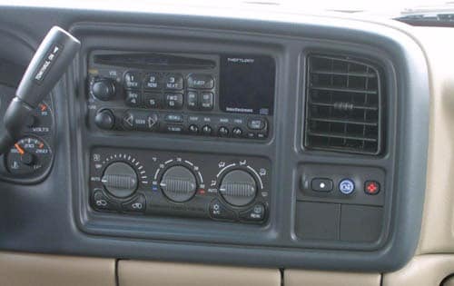 2002 Chevrolet Avalanche interior CC