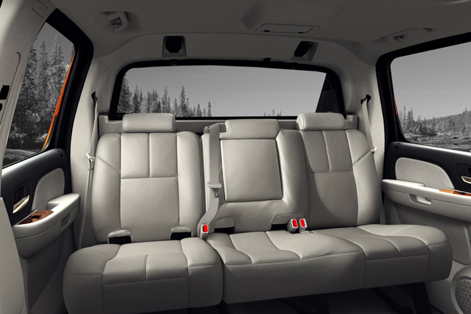 2008 Chevrolet Avalanche interior RI