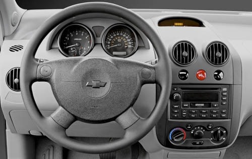 2005 Chevrolet Aveo interior D