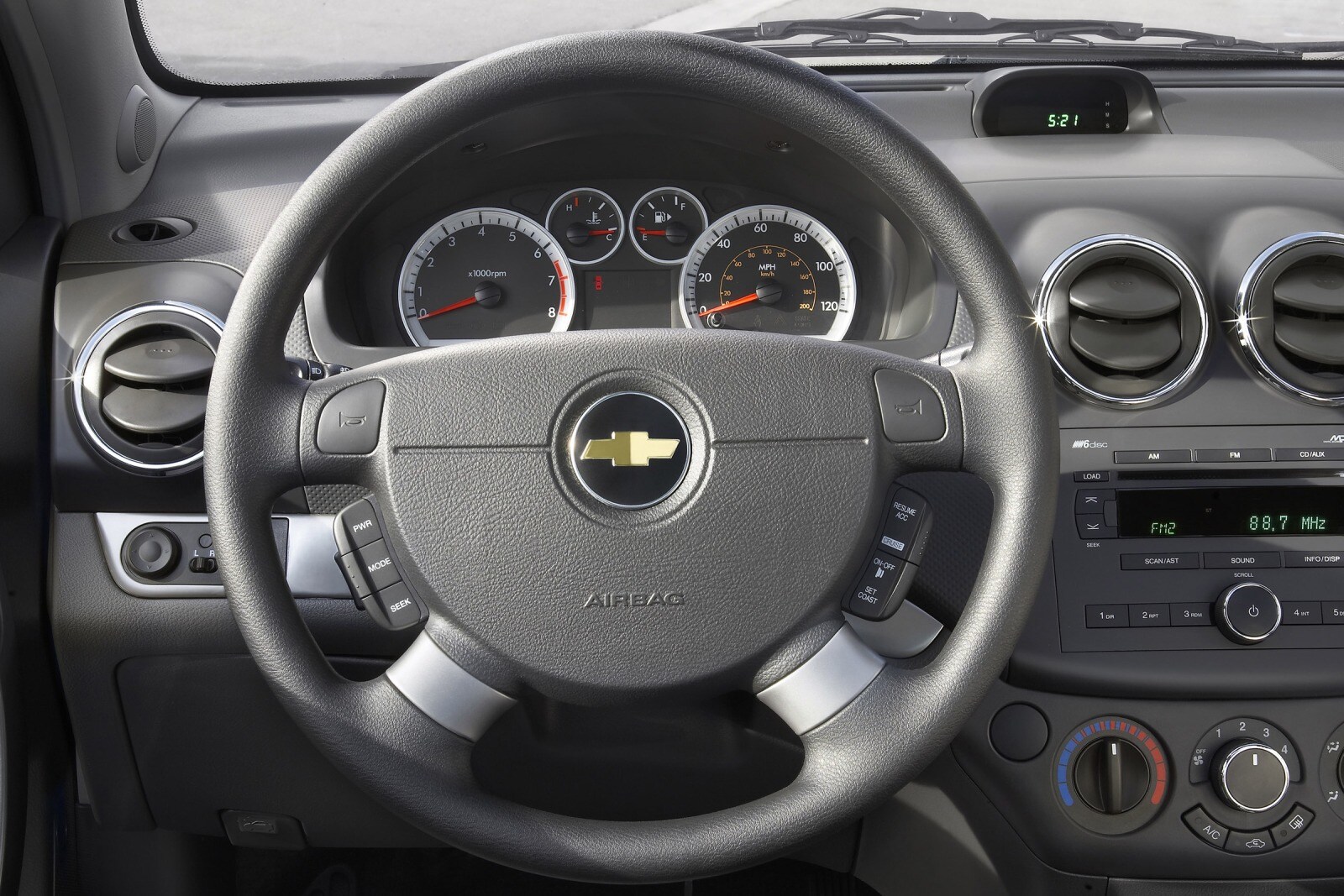 2007 Chevrolet Aveo interior SWD