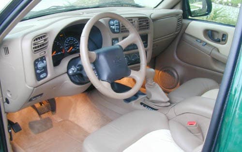 2000 Chevrolet Blazer interior I