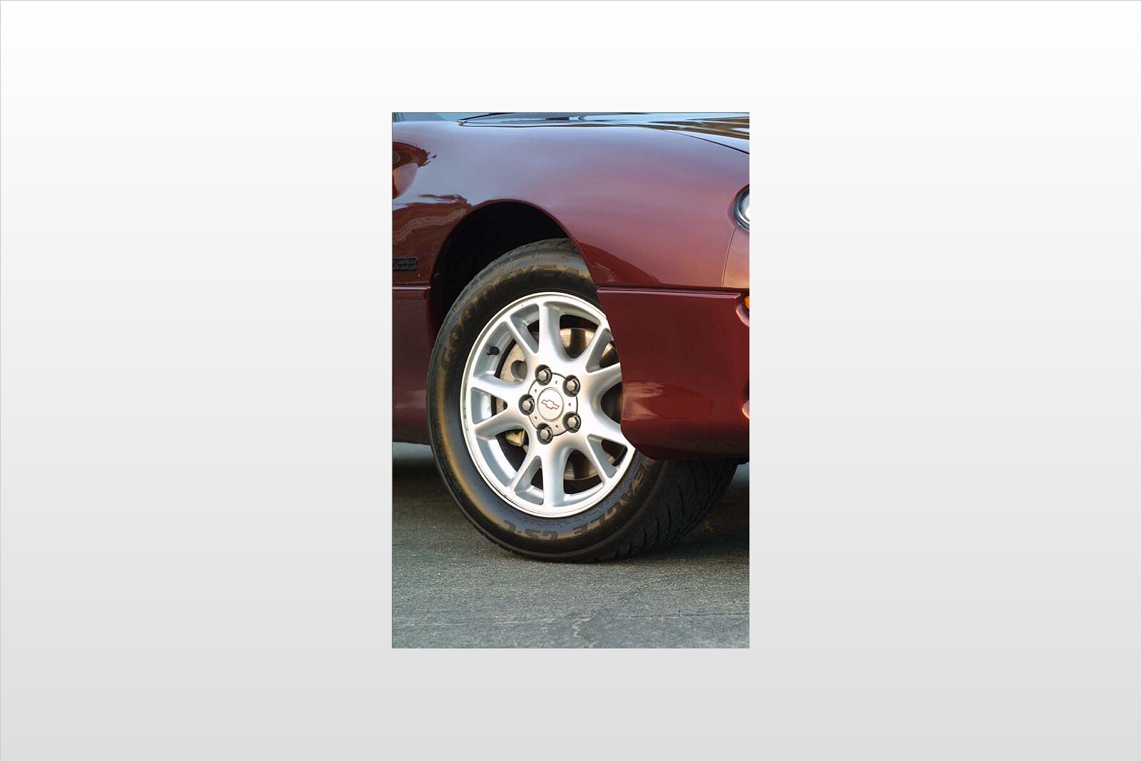 2001 Chevrolet Camaro — OEM photo 4